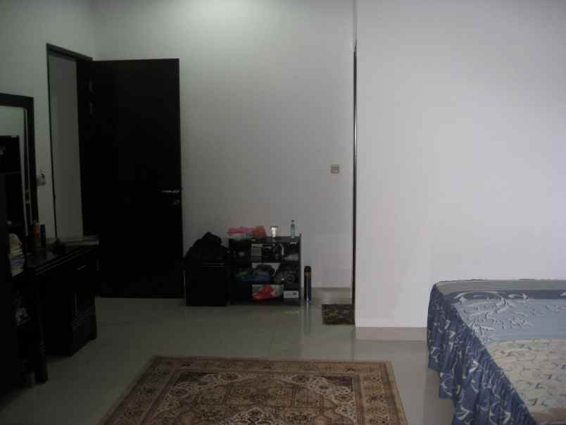 dijual rumah tanjung barat