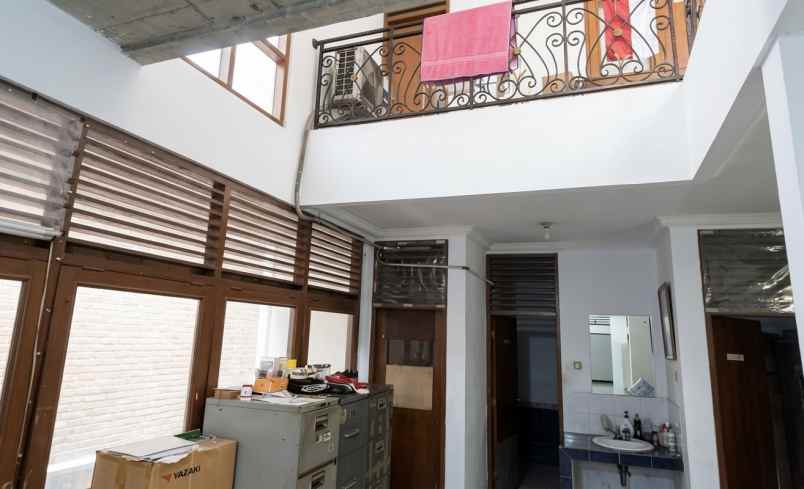 dijual rumah tebet barat raya