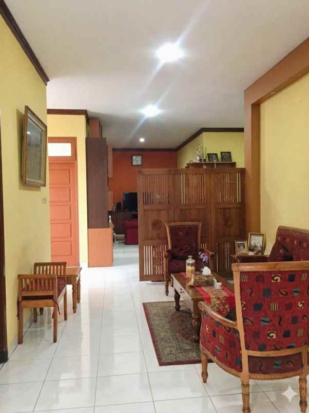 dijual rumah tebet timur