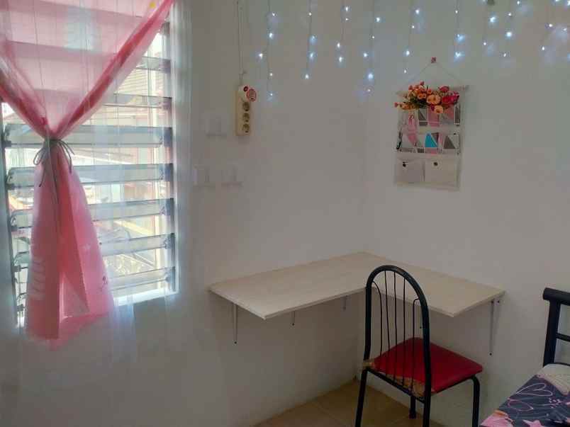 dijual rumah tenggilis mejoyo