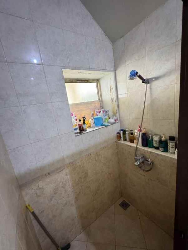 dijual rumah the green serpong