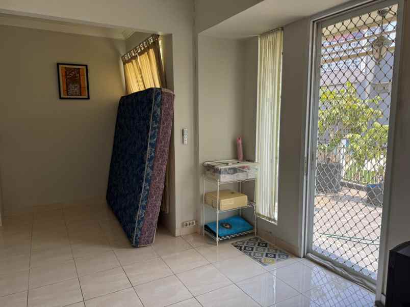 dijual rumah the green serpong