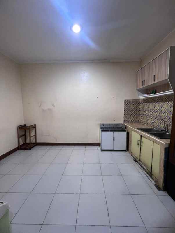 dijual rumah townhouse balleza antapani