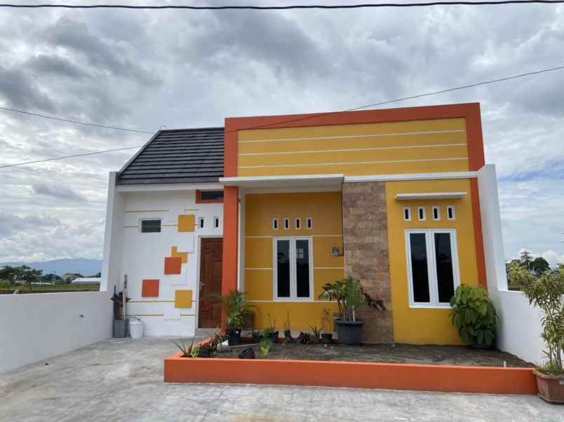 dijual rumah trunuh klaten selatan