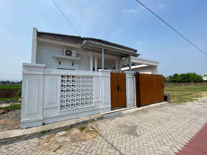 dijual rumah trunuh klaten selatan