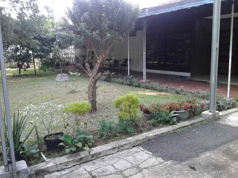 dijual rumah tua dekat taman heulang kota bogor