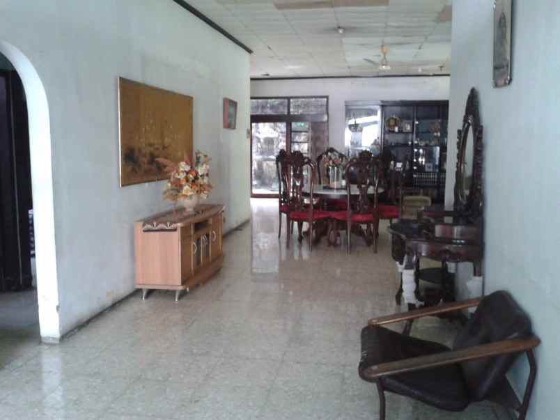 dijual rumah tua dekat taman heulang kota bogor