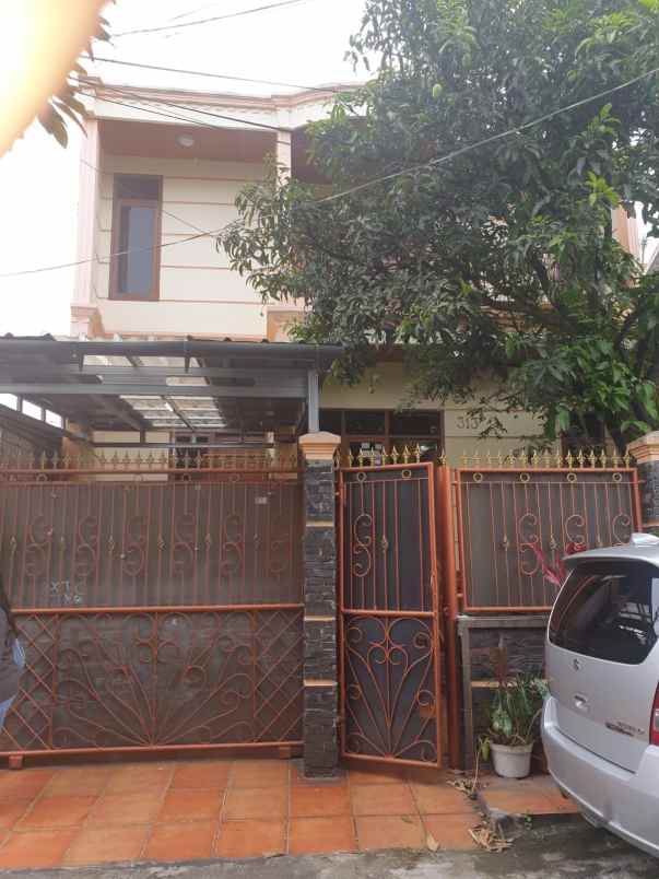 dijual rumah ujung berung
