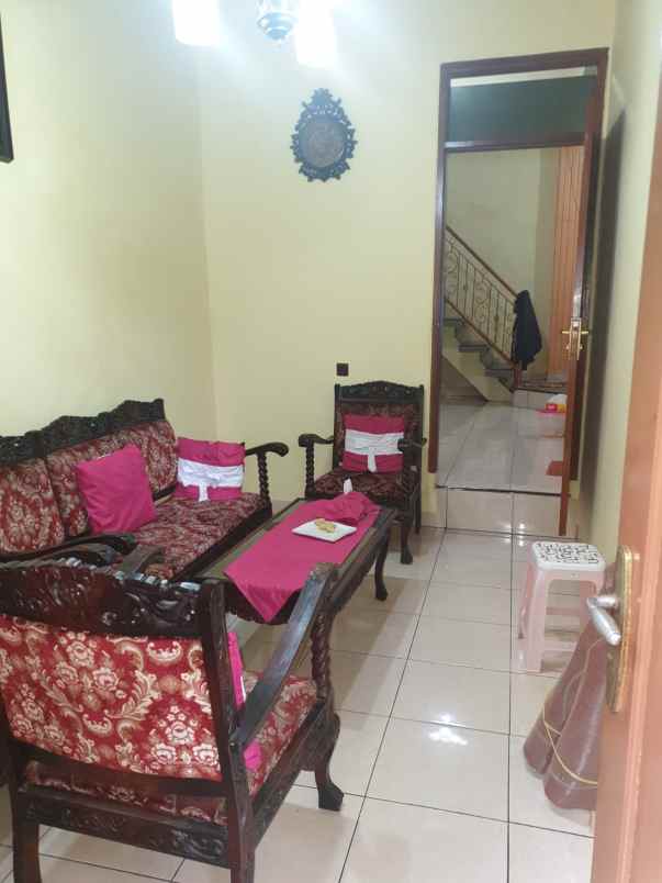 dijual rumah ujung berung