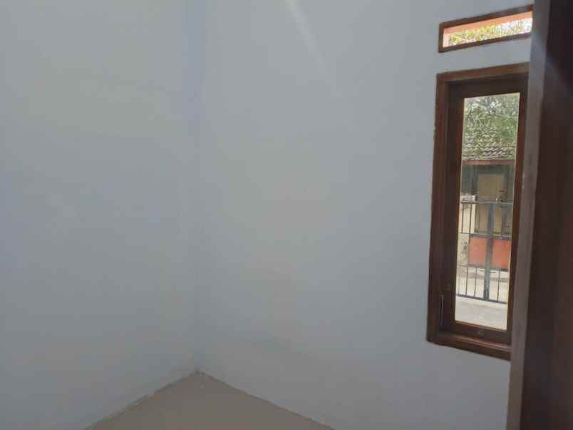 dijual rumah villa gading harapan bekasi