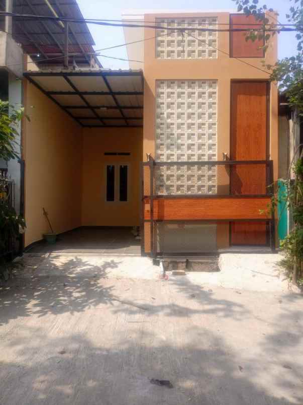 dijual rumah villa gading harapan bekasi