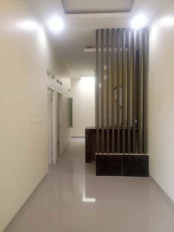 dijual rumah villa gading harapan bekasi