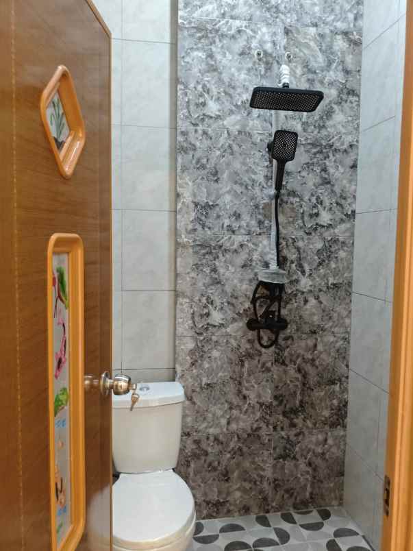 dijual rumah villa indah permai
