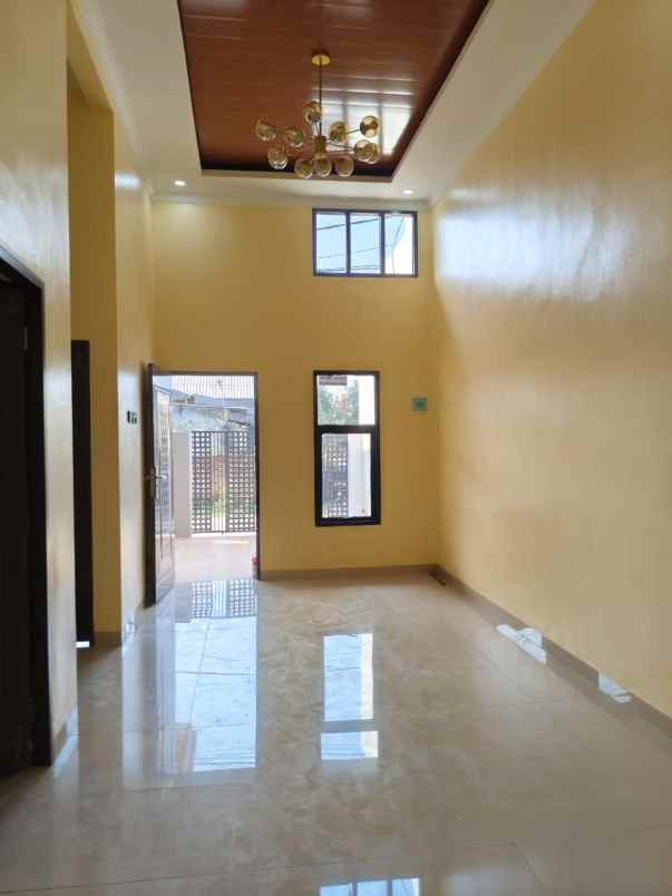 dijual rumah villa indah permai