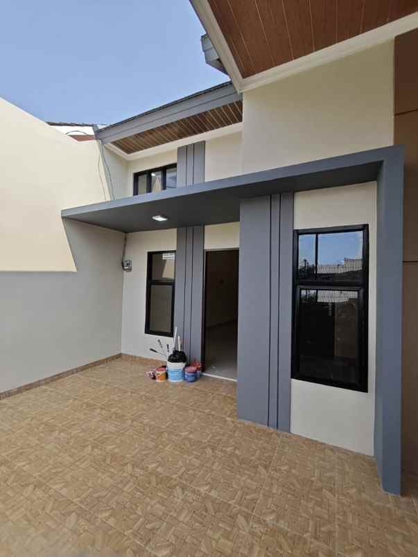 dijual rumah villa indah permai