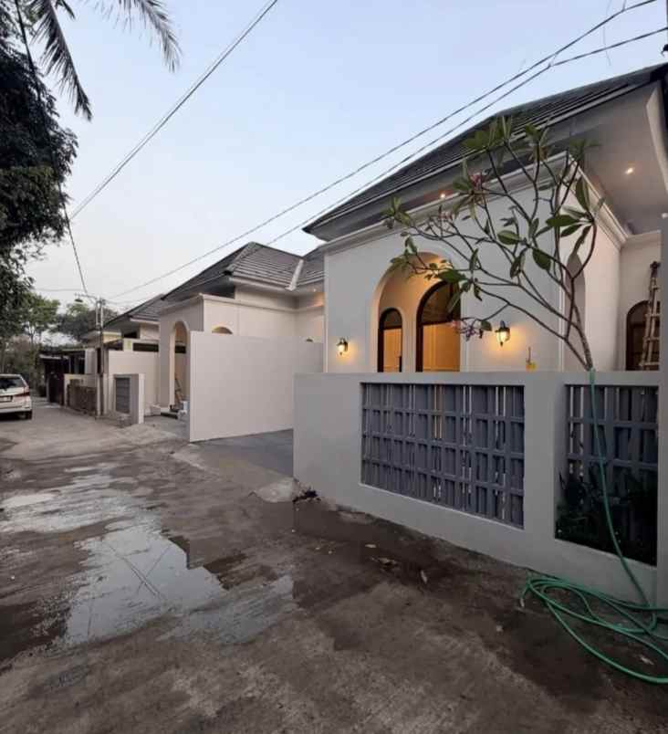 dijual rumah wedomartani ngemplak