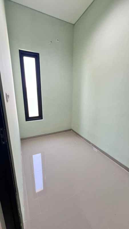 dijual rumah wisma tirta agung