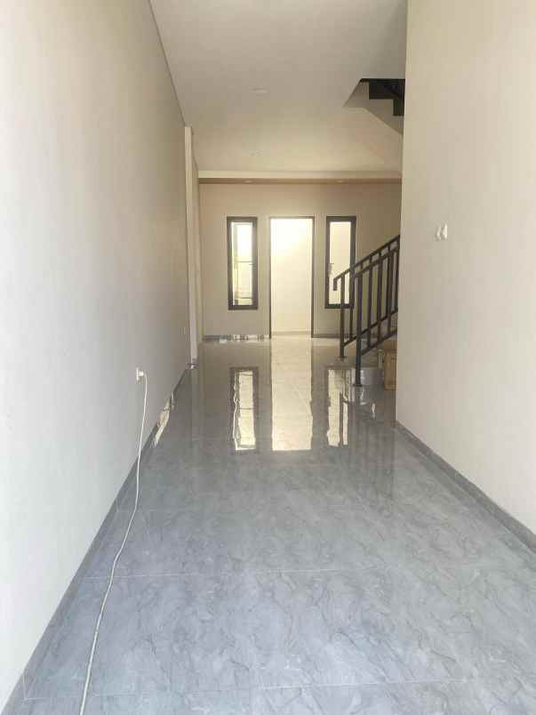 dijual rumah wonorejo