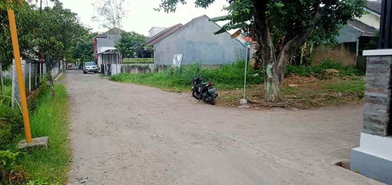 dijual tanah cisaranten kulon
