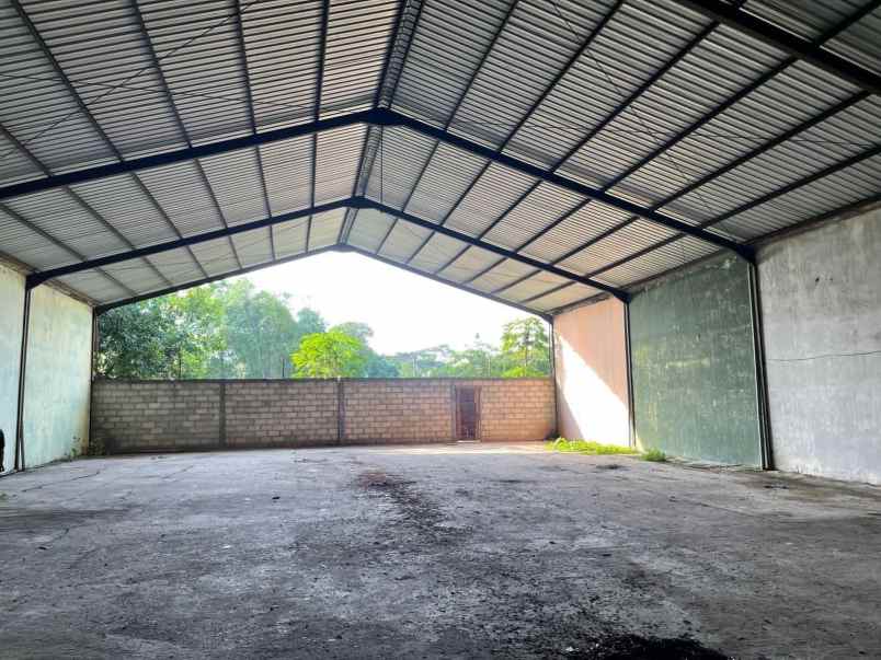 dijual tanah dan bangunan di ponorogo