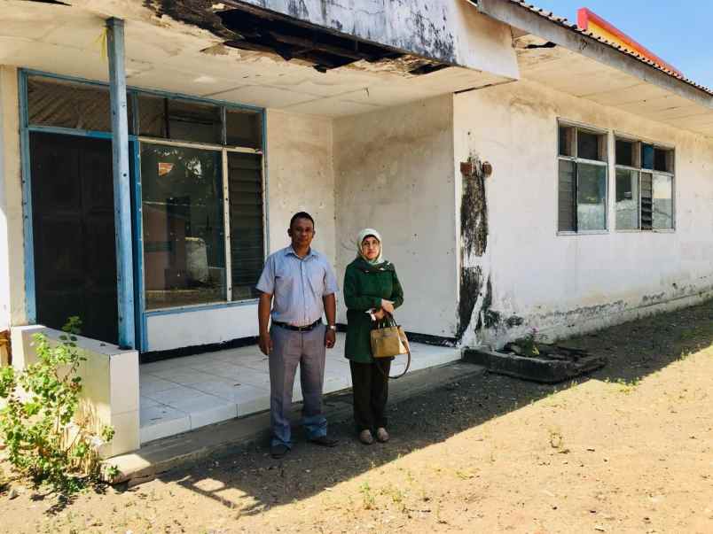 dijual tanah dan bangunan kosong seharga 16 milyard