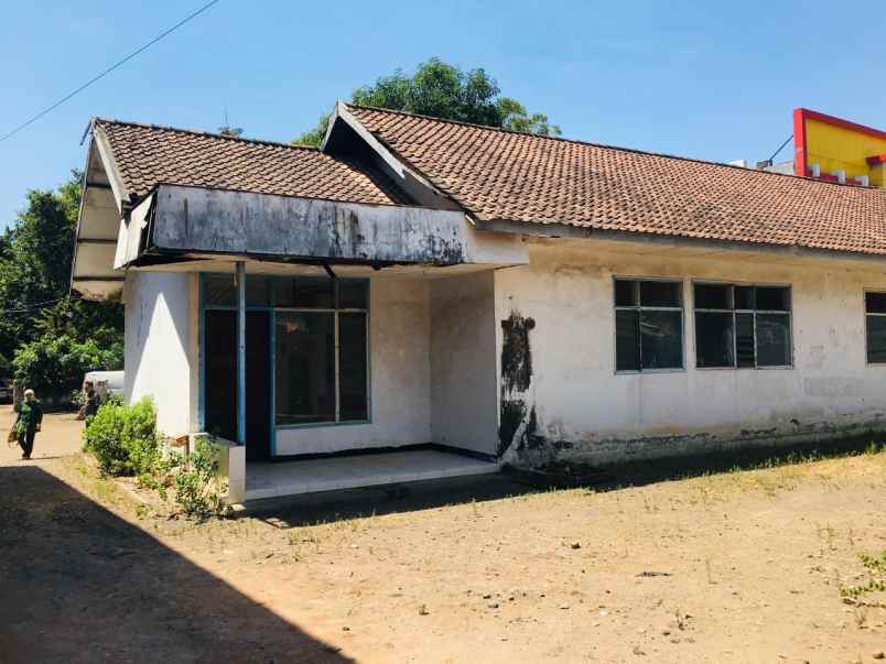 dijual tanah dan bangunan kosong seharga 16 milyard