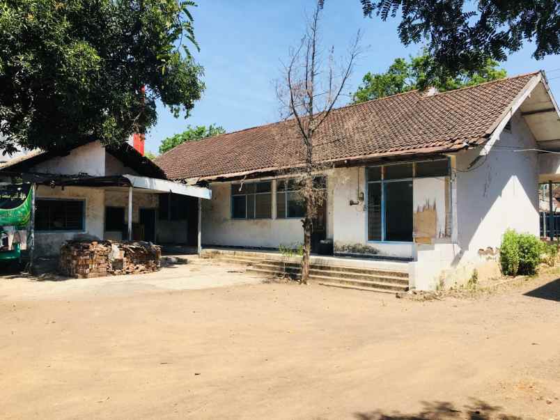 dijual tanah dan bangunan kosong seharga 16 milyard