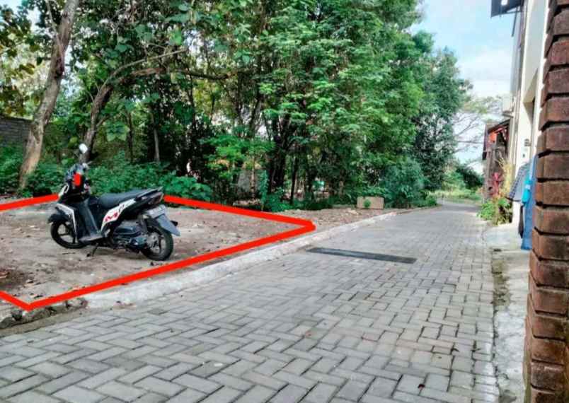 dijual tanah dekat upy pgri