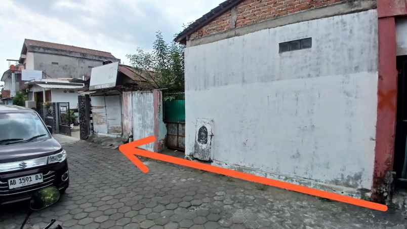 dijual tanah flyover janti
