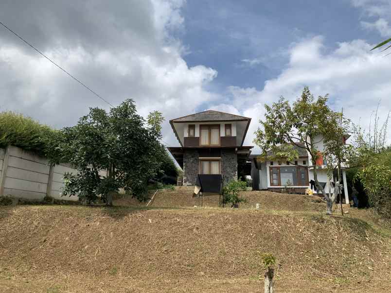 dijual tanah jl mekarwangi sariwangi