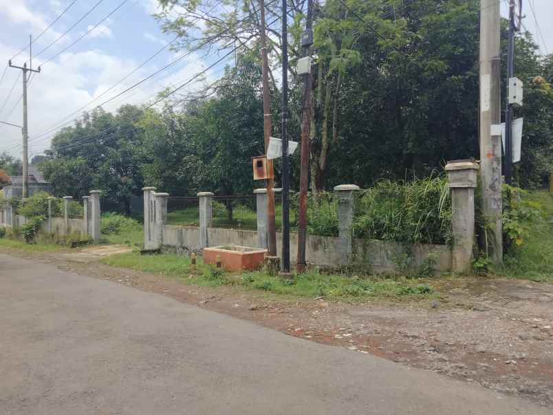 dijual tanah strategis pinggir jalan di kec beber