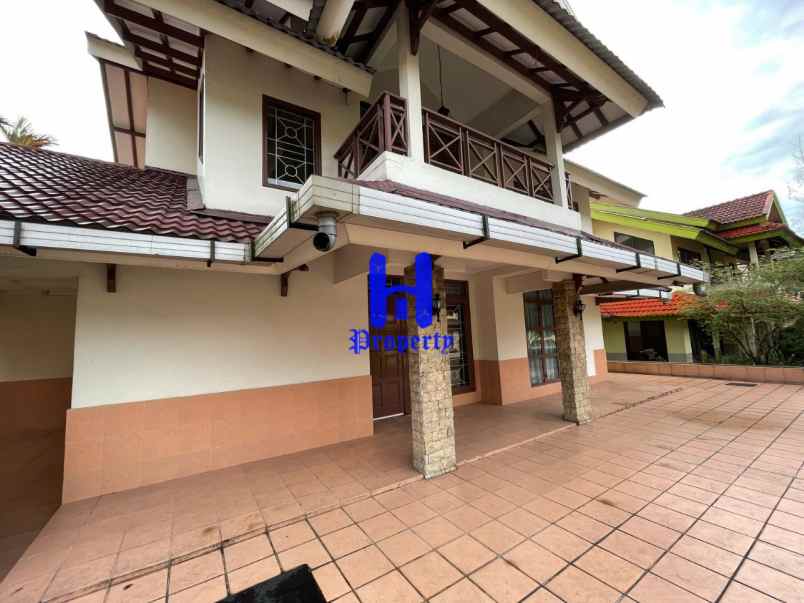 dijual villa di komplek greenhill residence sibolangit