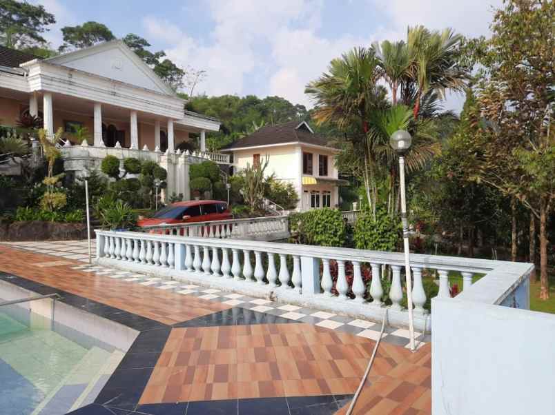 dijual villa jalan pakancilan kuta