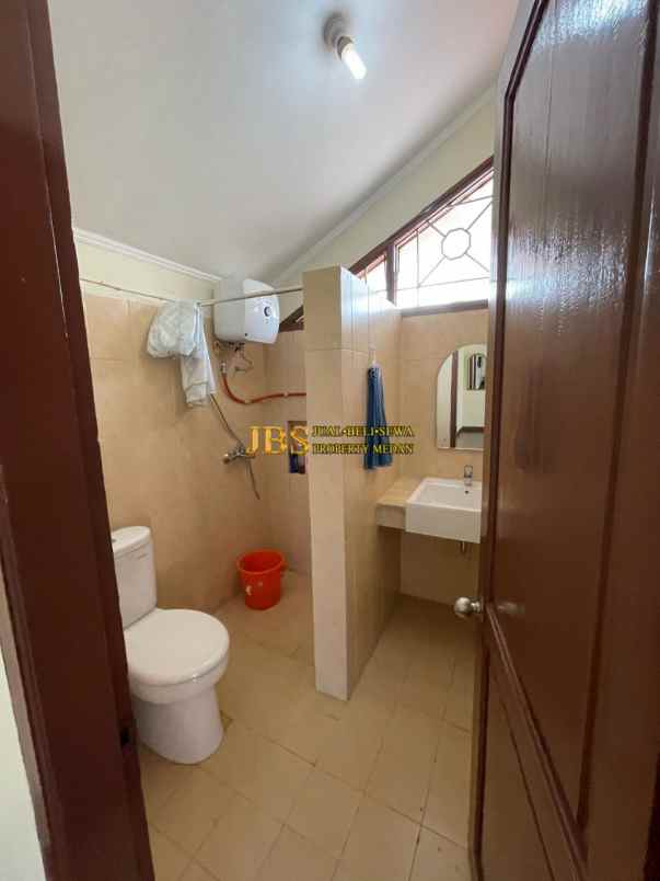 dijual villa komplek greenhill