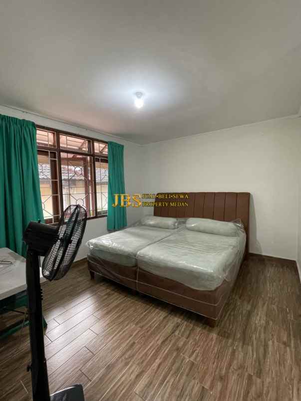 dijual villa komplek greenhill