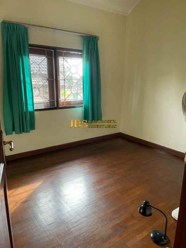 dijual villa komplek greenhill