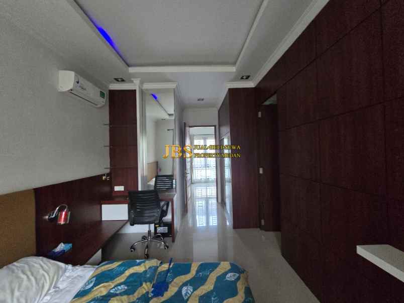 dijual villa komplek villa panbil jalan