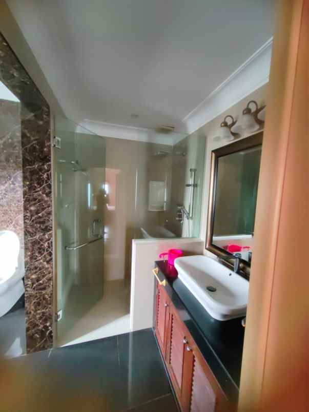 dijual villa the taman dayu