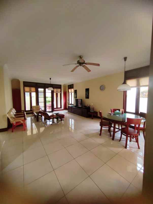 dijual villa the taman dayu