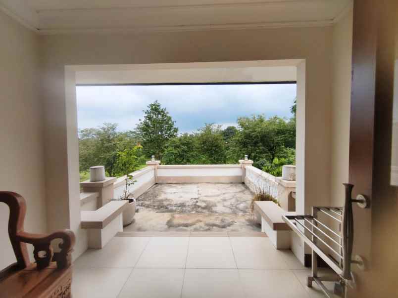dijual villa the taman dayu