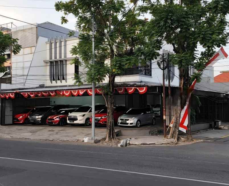 disewakan gedung bekas showroom di raya barata jaya