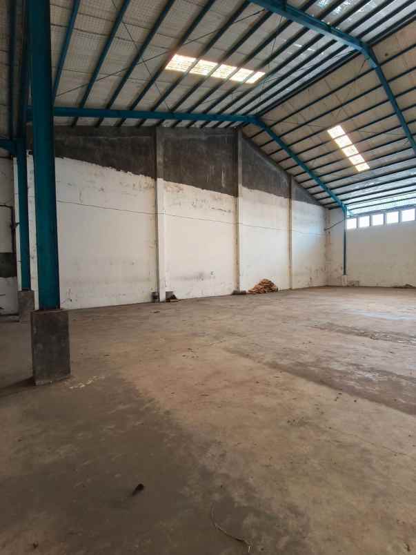 disewakan gudang ex pabrik di mojokerto