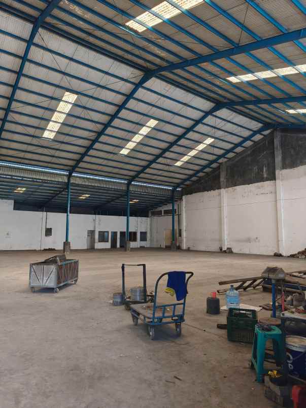 disewakan gudang ex pabrik di mojokerto