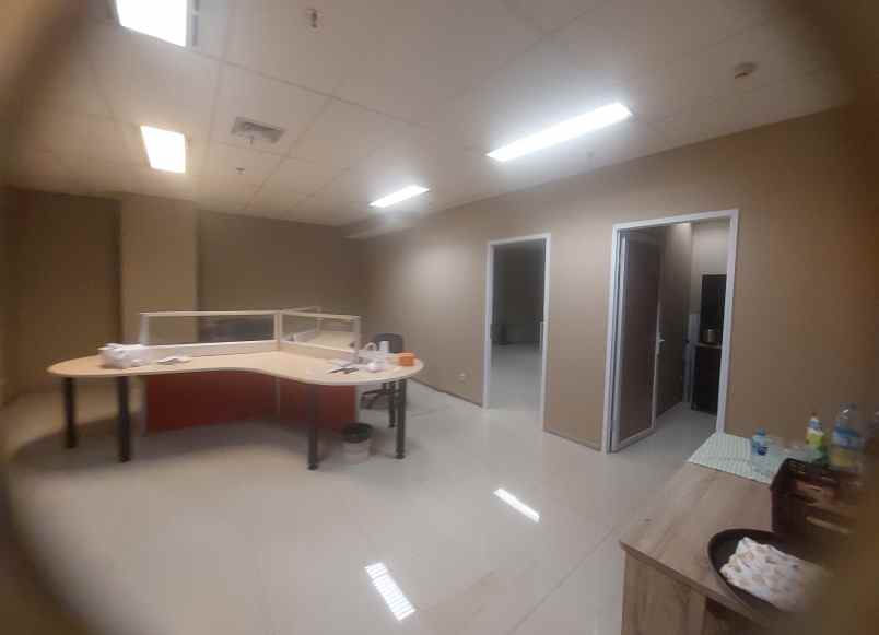 disewakan ruang kantor unit 3h harga nego