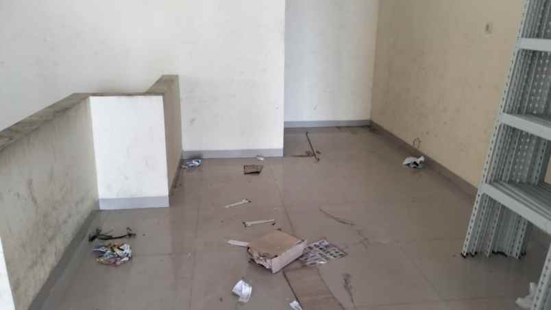 disewakan ruko gudang kantor jl pisangan sattrimekar