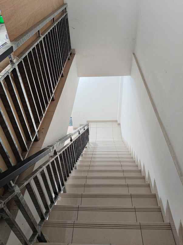 disewakan ruko gudang kantor pantai indah kapuk jakarta