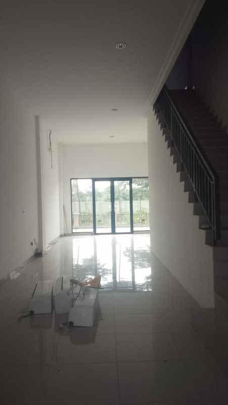 disewakan ruko osaka pik2