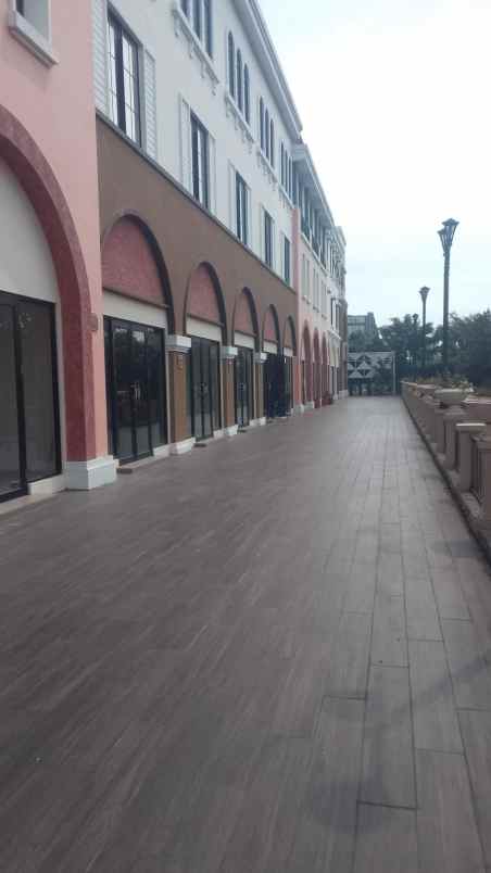 disewakan ruko osaka pik2