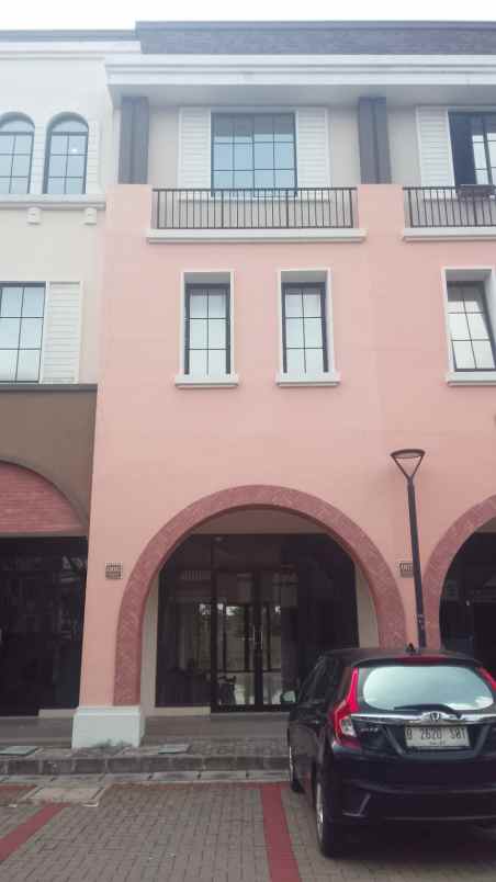 disewakan ruko osaka pik2