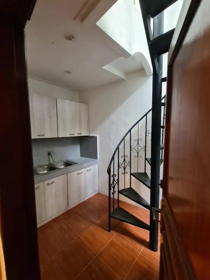 disewakan rumah blok m